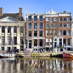 https://hostel-stayokay-stadsdoelen.amsterdam-hotels.net